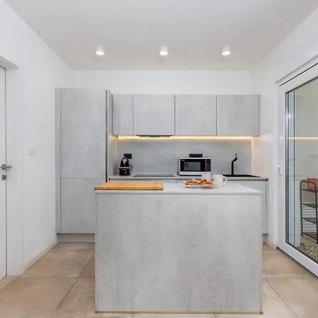 Ferienhaus Shimunelka Peroj