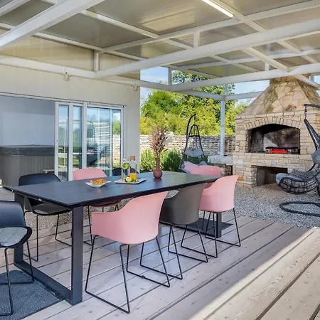 Shimunelka Ferienhaus *