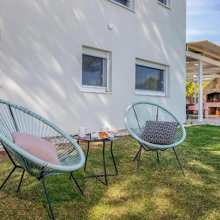 Shimunelka Holiday home