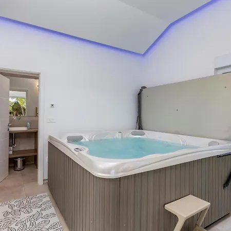 Shimunelka Ferienhaus Peroj