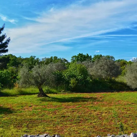 Ferienhaus Shimunelka Peroj