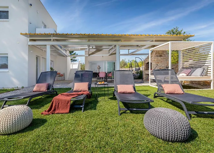 Vakantiehuis Shimunelka Peroj